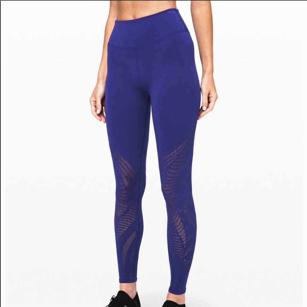 Lululemon Reveal Tight Aurora Blue 26” Leggings